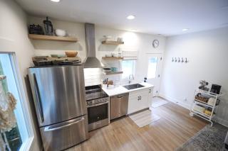 Modern Home,10min to Downtown, 15min walk to Five Points, Sleeps 6! - Nashville - 7