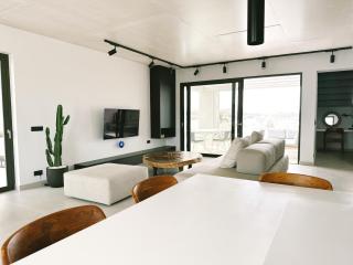 OLO Penthouse by 8essentially - Chania - 3