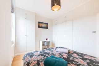Special Offer! Bright & Central Apt - Up to 4 - London - 4