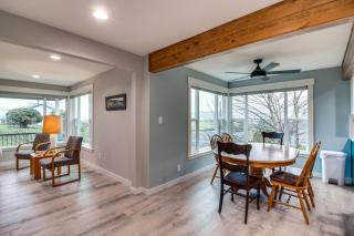 Welcoming Gardiner Home Near Oregon Dunes Rec Area - Reedsport - 4