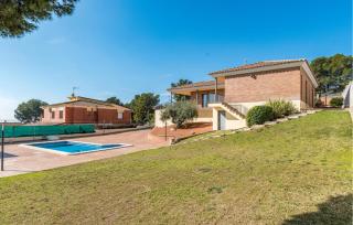 4 Bedroom Lovely Home In Roda De Bara - Roda de Bará - 4