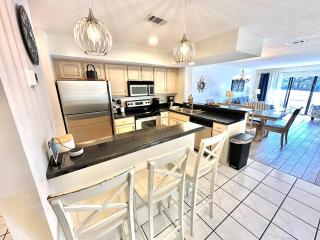 912 Harbour Point - 3