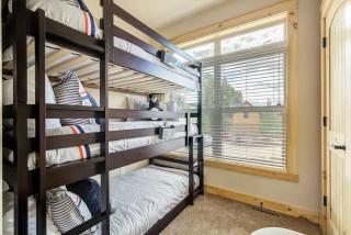 Cozy 3 bedroom Mountain Getaway - Ski Fish Golf - 5