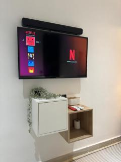 Cozy Scandinavi Guest room - Queen Bed, Free Netflix, Prime & Wi-Fi Near Bukit Mertajam - Kubang Semang - 2