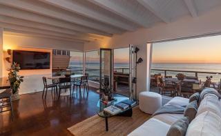 Malibu Beach Home Private Sandy Beach and Surf - Malibu - 6