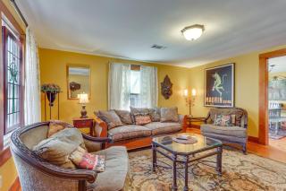 2 Mi to UA Central Fayetteville Home with Patios - 7