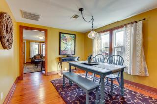 Fayetteville Home with Patios Near Town and University - Fayetteville - 5