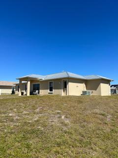 Welcoming Warm Rancher - 9