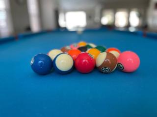 1-Story Getaway w Pool, Jacuzzi & Firepit, Sleeps 10 - Las Vegas - 5