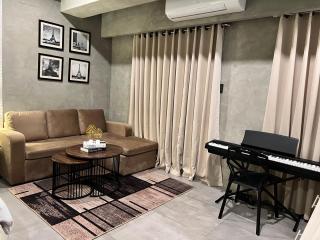 Cozy Spacious Hotel Type Condo with PS5 Smart TV and WiFi - Manila - 9