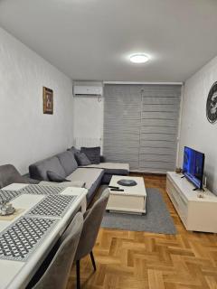 Apartment Zidart Banja Luka free garage - 0