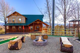 New Luxe Cabin-Great Views, Pool, Hot Tub, Theater - Sevierville - 3