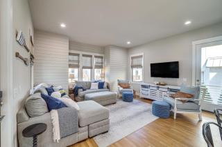Cozy Carlton Landing Home - Pools and Lake Access - Canadian - 0