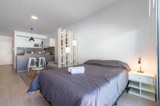 Rawson Park a media cuadra del Hospital Italiano by Debarrio Aparts - Buenos Aires - 5