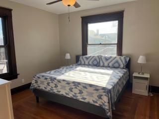 Cleneay #2 Private 3 Bed near Xavier & Downton - - 4