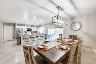 Airy Tempe Vacation Rental with Gas Grill and Pool! - Tempe - 2
