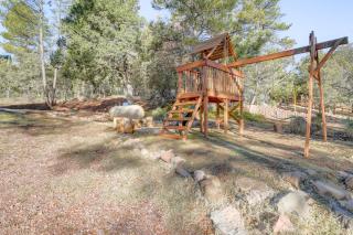 Mtn Views and Playground Family-Friendly Pine Cabin - Pine - 9