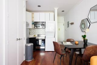 24-10 Studio Prime Gramercy WD in Unit - New York - 3