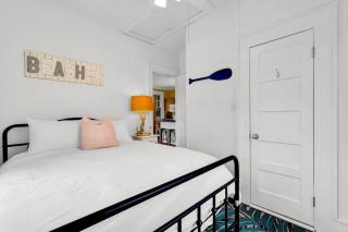 Splash Inn Upper Unit. Heated Pool walk to beach! - Tybee Island - 7
