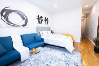 26-4A New Studio prime 20's W D Shared Courtyard - New York - 8