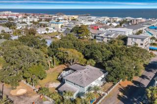 Sandy Feet Retreat Unit A 3 BR Unit steps to beach - Tybee Island - 2