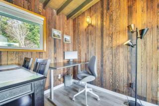 Ocean-View Oregon Coast Vacation Rental with Deck - Gold Beach - 3