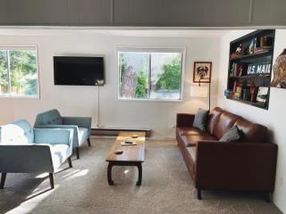 Woods Bay Get-A-Way - 2