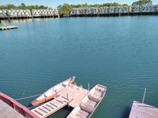 Large Private Room with Balcony and bathroom - 4