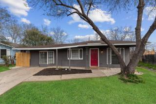 Steps to Lackland AFB & SeaWorld - San Antonio - 7