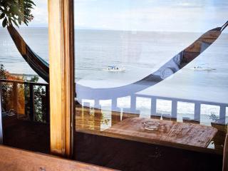 Malibu Huts - 9