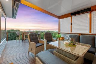 Oceanview 3-Bed Family Home with Cinema Room - Rosebud - 2