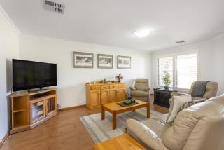 Singleton Impressions - EXECUTIVE ESCAPES - Singleton - 2