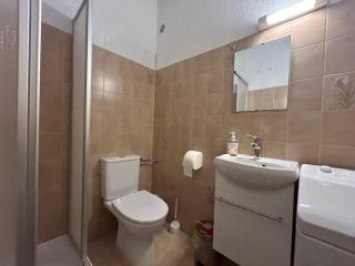 Sainte-Maxime : Appartement lumineux 2 pièces avec parking dans résidence calme - FR-1-226-536 - 5