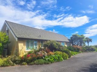 Golden Hills Farm Cottage - Nelson - 5