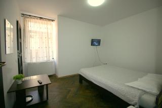 Main Square Apartments & More - Braşov - 1