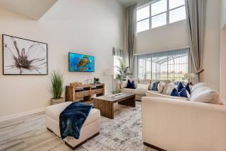 Last Minute Disney Getaway! Private Pool, Hot Tub & Games Room. Book Now! #17198 - Kissimmee - 0