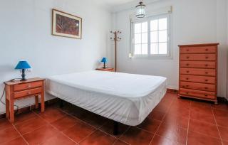 Awesome Apartment In Torrevieja - Torrevieja - 8