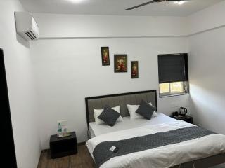 Sunny Executive - Satara - 5
