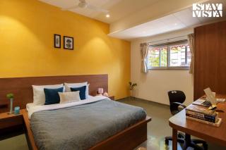 StayVista's Dreamy Dale - Poolside Bliss with Lawn & Gazebo - Panchgani - 5