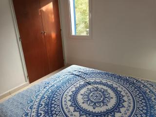 3359 - JOC D ESTIU 1-5 EN 1ª LINEA DE LA PLAYA MÁS ESPACIOSA DE ROSES, VISTA MAR., TERRAZA. - ES-258-73 - 3