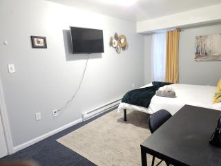 Entire 2-BED Private Apt - EWR/NYC/OUTLET MALL - Newark - 9