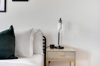 Tysons Corner 1br w concierge wd nr bars WDC-811 - - 1