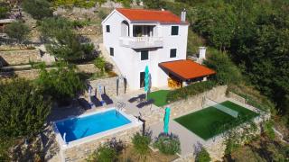 Holiday home in Omis with terrace, air conditioning, WiFi, washing machine 5202-1 - Omiš - 0
