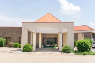 Super 8 by Wyndham Harrison OH - 0