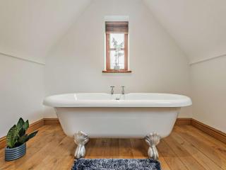 4 Bed in Lloc 92687 - Whitford - 9