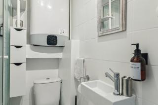 Bel appartement près de Notre Dame de Lorette by Weekome - Parijs - 7