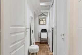 Bel appartement près de Notre Dame de Lorette by Weekome - Parijs - 1