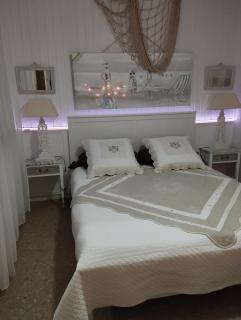 CHAMBRES D'HÔTES CHEZ CATHERINE A REUS chambre bord de mer avec salle de bains privée - 9