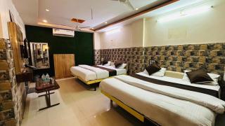 Hotel Shreenath Kathiyawadi And Pure Veg Kathiyawadi Restaurant Udaipur - Udaipur - 9