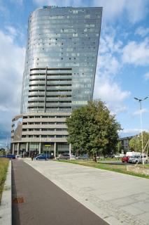 Modern Apartments with Swimming Pool in Hanza Tower by Noclegi Renters - Szczecin - 9